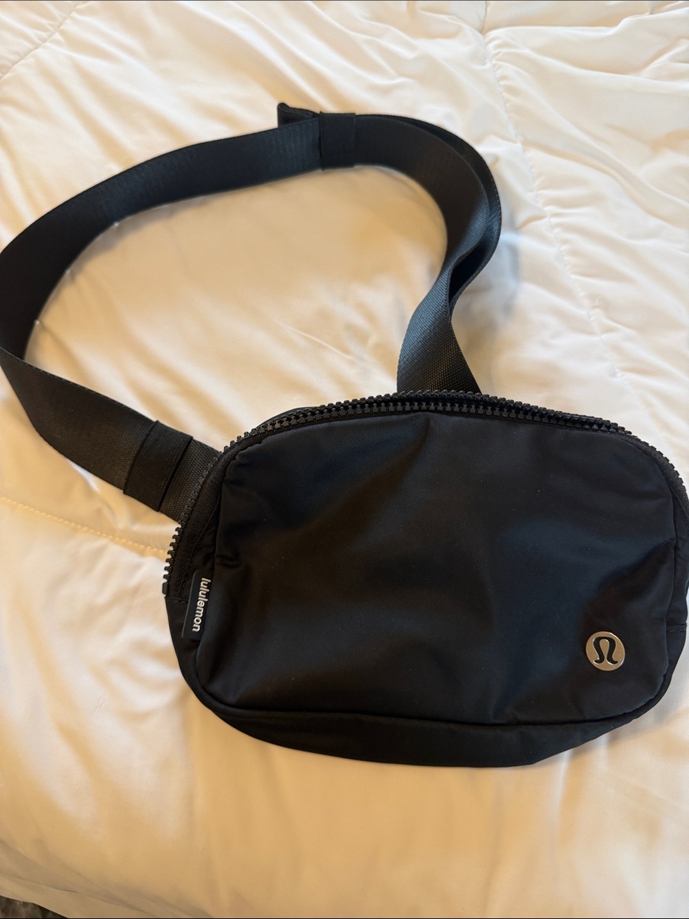 lululemon athletica Black Compact Crossbody Belt Bag